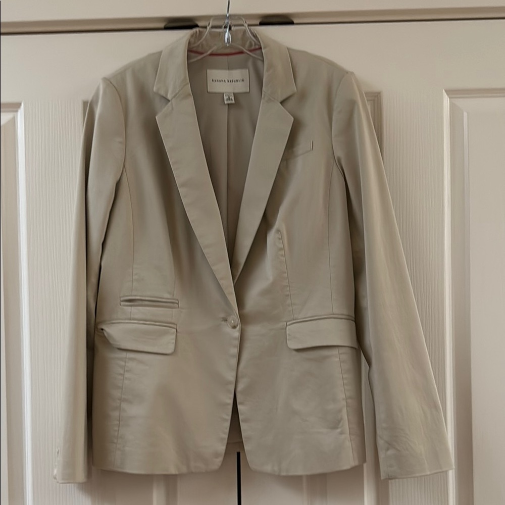 Banana Republic Women's Beige Blazer